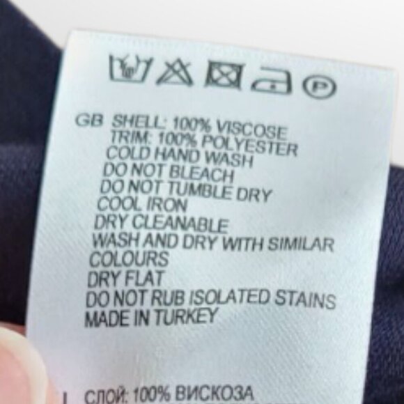 Reiss Black Viscose V-Neck T-Shirt XS EUC - Picture 9 of 10